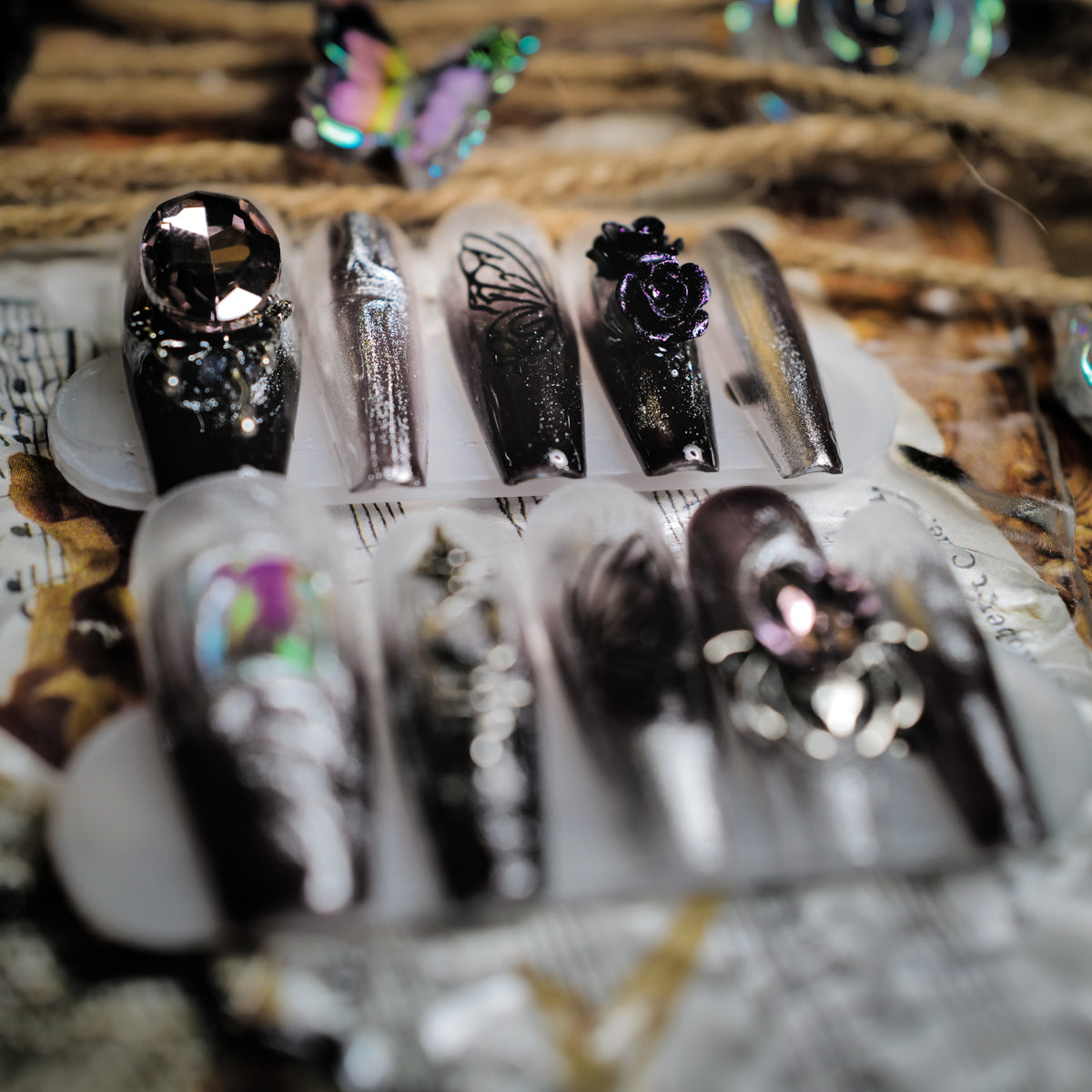 Queen Of Black Roses High-Quality PressOn Nails